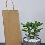 R6471 -  Kesa sa upredenom ručkom, reciklirani papir (14 + 8 × 39 cm)